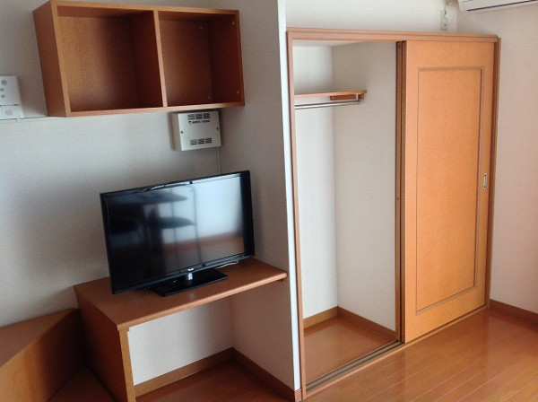 福島県の家具家電付き賃貸「レオパレスビトウィン　パラス」メイン画像