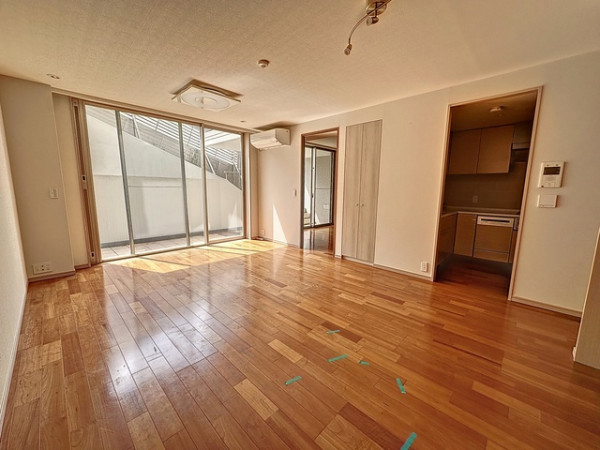 神奈川県の家具家電付き賃貸「グラン・ブルー鷺沼」メイン画像