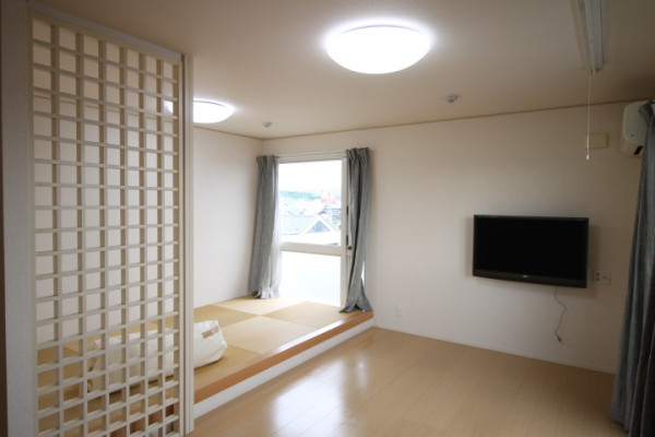 岐阜県の家具家電付き賃貸「フラン　トゥール」メイン画像