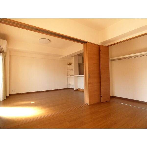 愛知県の家具家電付き賃貸「ロイヤルマンション緑丘Ⅱ」メイン画像