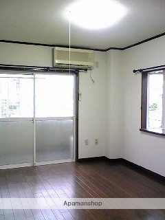 高知県高知市の家具家電付き賃貸「レジデンスマルミツ」メイン画像